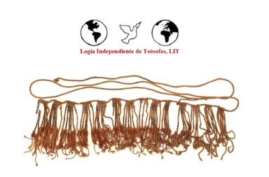 Cordones de khipus incas usados como sistema de registro y lenguaje gráfico.